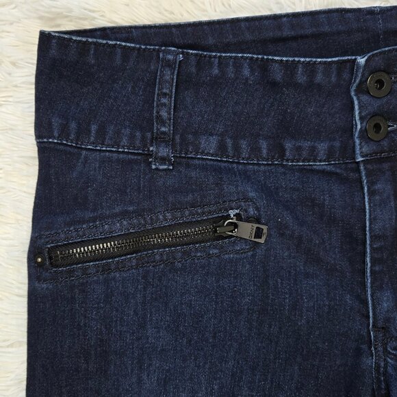 DKNY Size 14 Womens' Denim Blue Jeans Straight Leg Zip Front Pockets Dark Wash - Picture 2 of 12